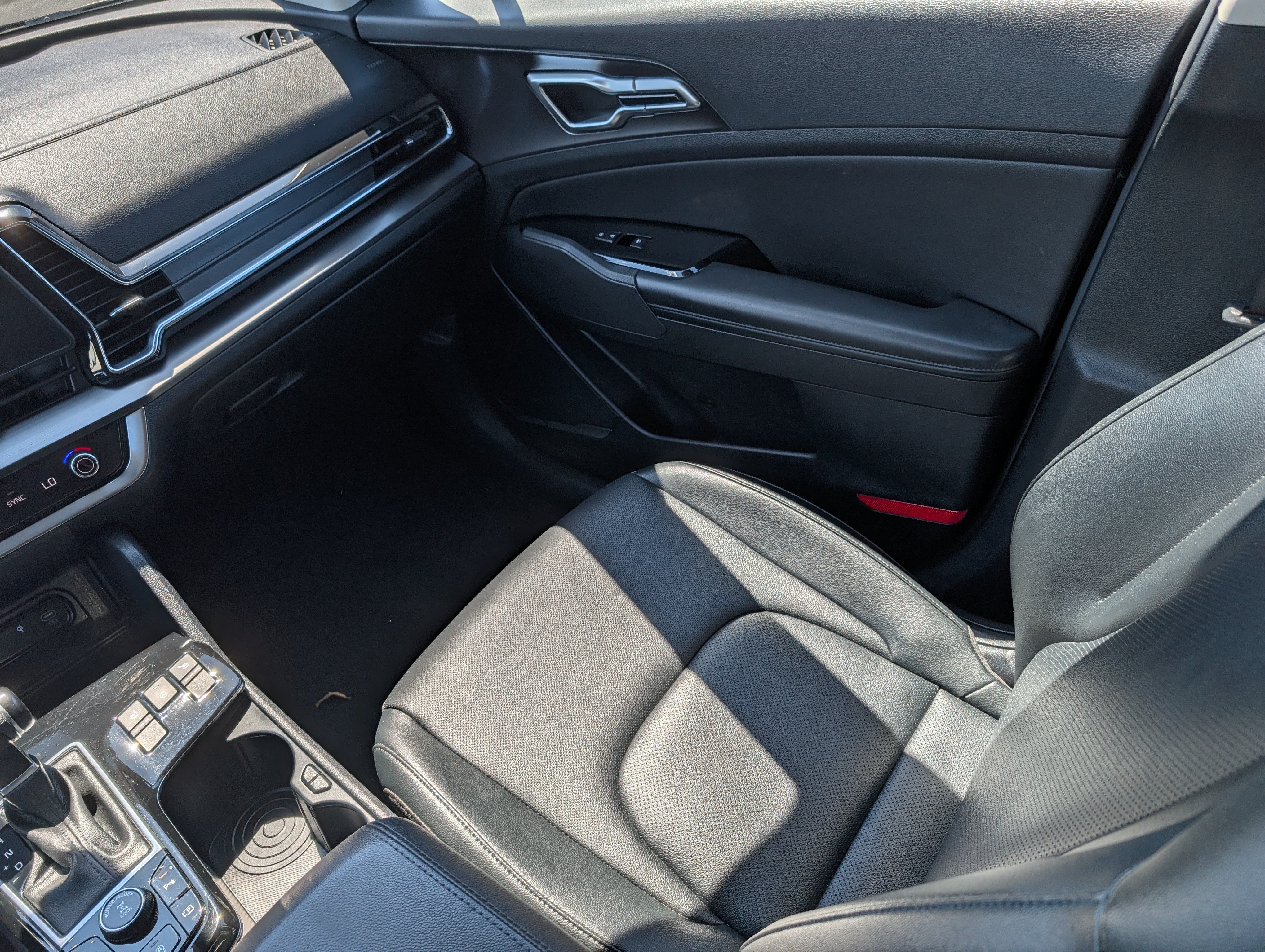 Certified 2023 Kia Sportage EX AWD/4WD image 11