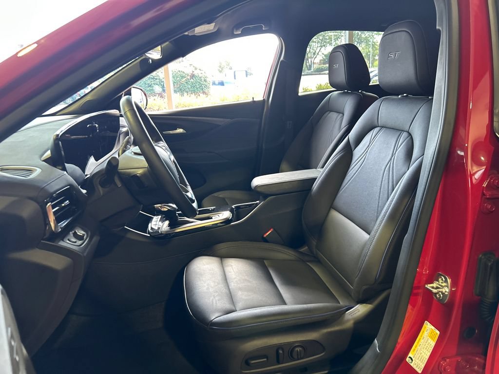 Certified 2026 Buick Envista Sport Touring w/ Convenience I Package FWD image 17