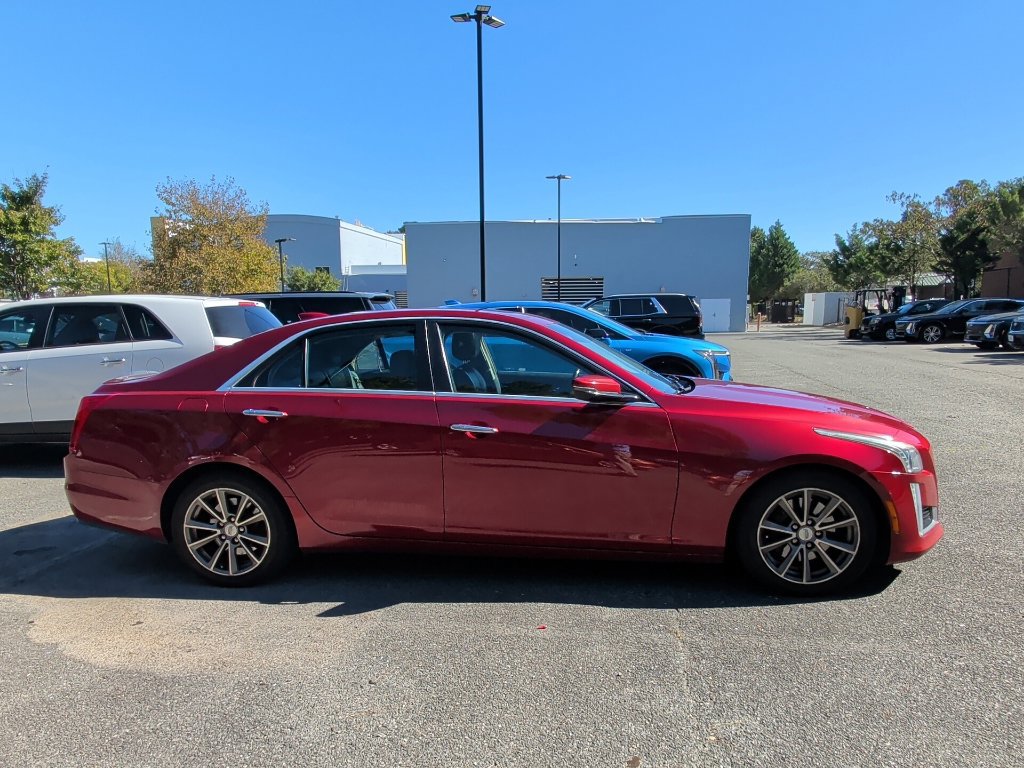 Used 2018 Cadillac CTS Luxury RWD image 2