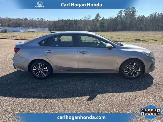 Used 2023 Kia Forte LXS image 7