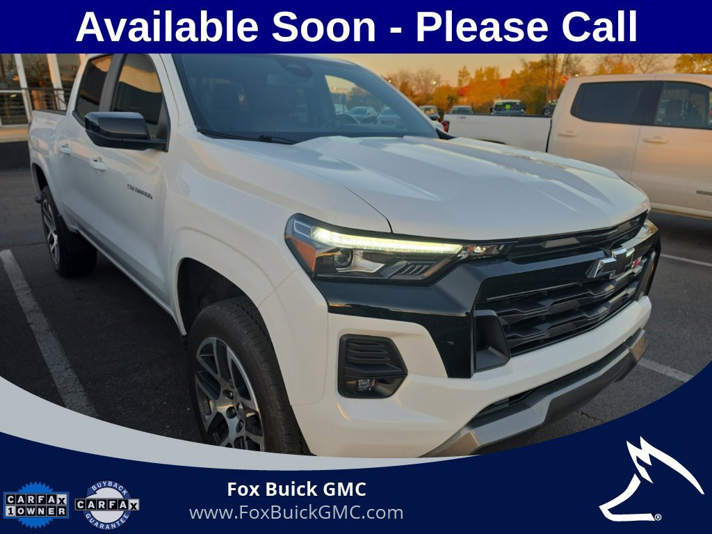 Used 2023 Chevrolet Colorado Z71 w/ Z71 Convenience Package 2 AWD/4WD image 3