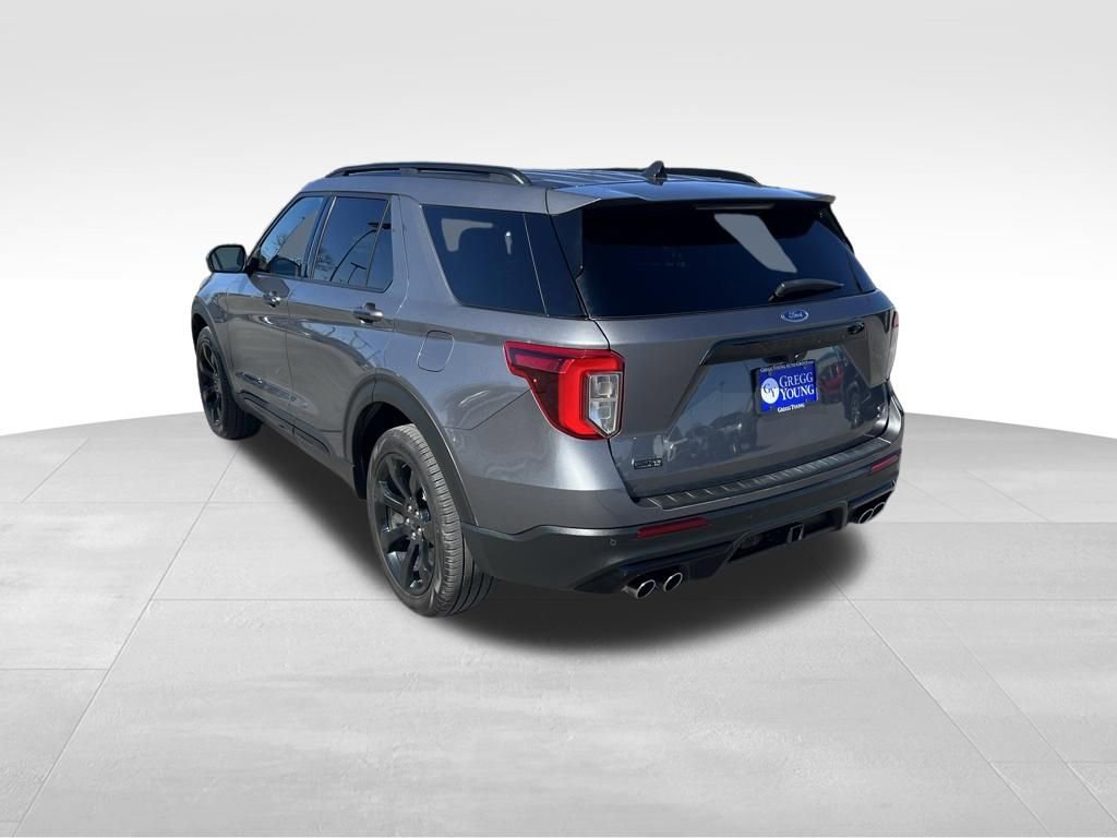 Used 2022 Ford Explorer ST w/ ST Street Pack image 4
