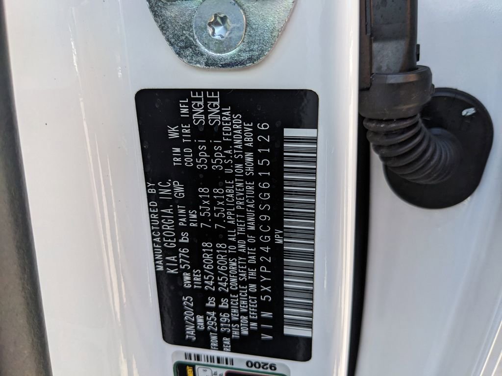 Certified 2025 Kia Telluride LX image 39