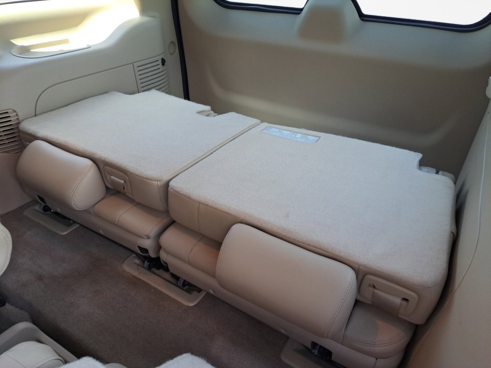 Used 2013 GMC Yukon Denali AWD/4WD image 12