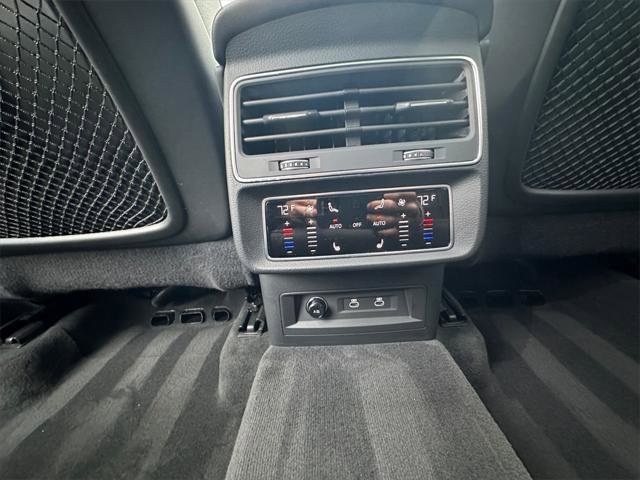 Certified 2025 Audi Q7 3.0T Premium Plus image 29