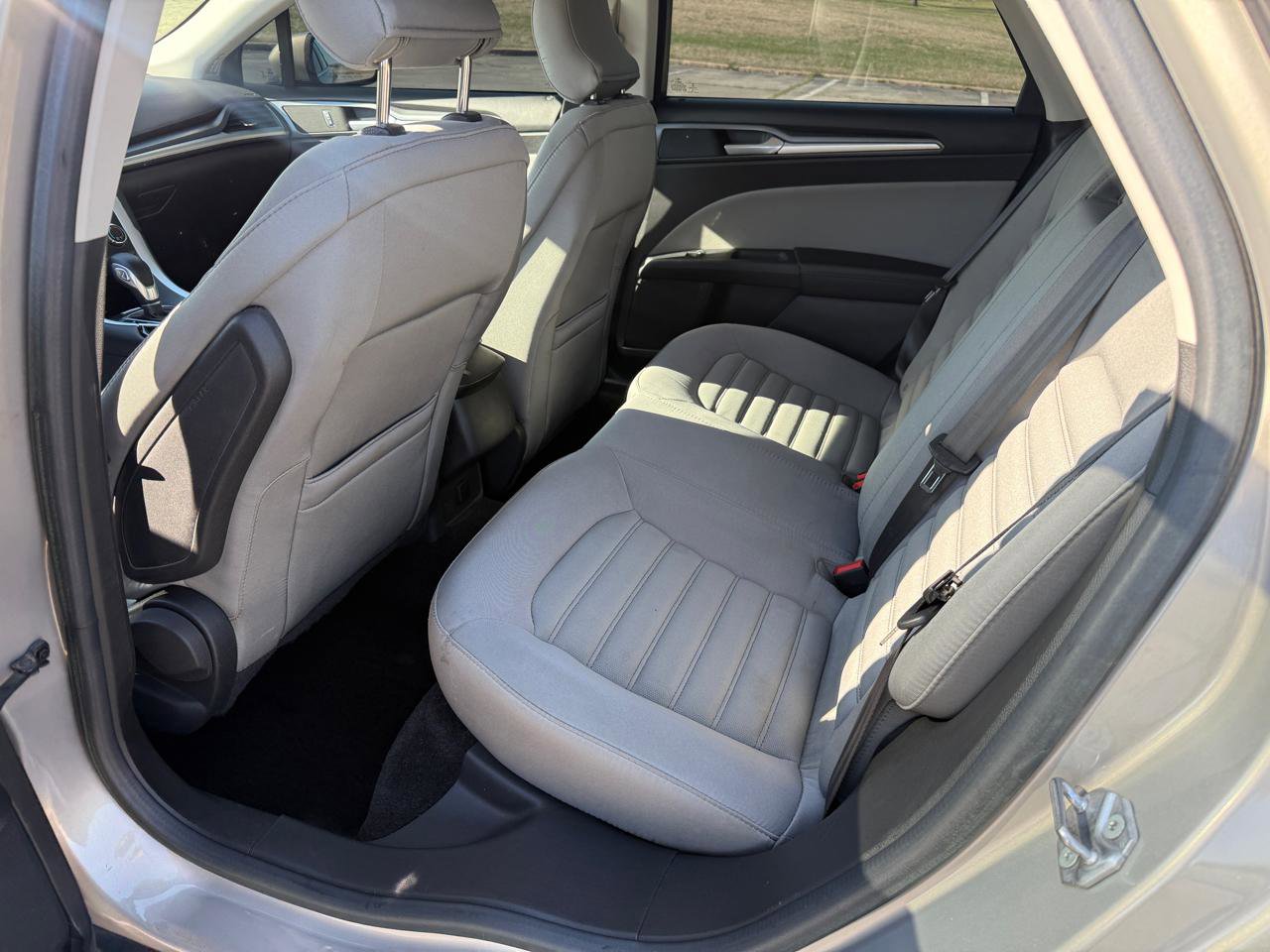 Used 2015 Ford Fusion S FWD image 16