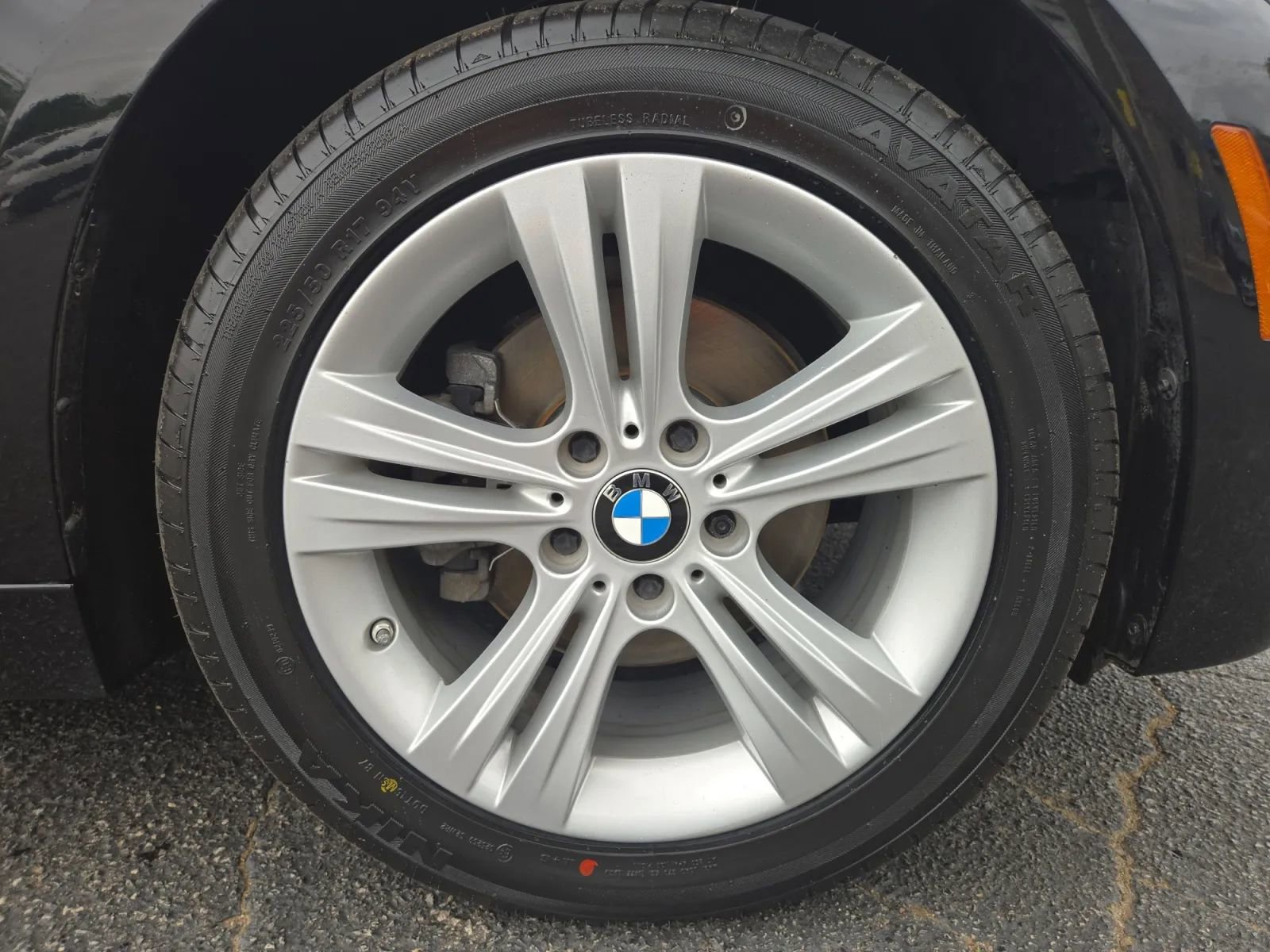 Used 2018 BMW 330i xDrive Sedan w/ Convenience Package AWD/4WD image 30