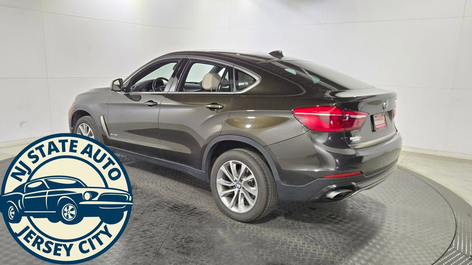 Used 2019 BMW X6 xDrive35i w/ Premium Package image 7