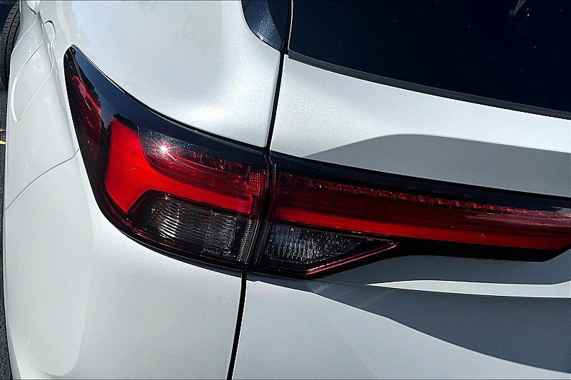 Used 2023 Mitsubishi Outlander SEL image 10