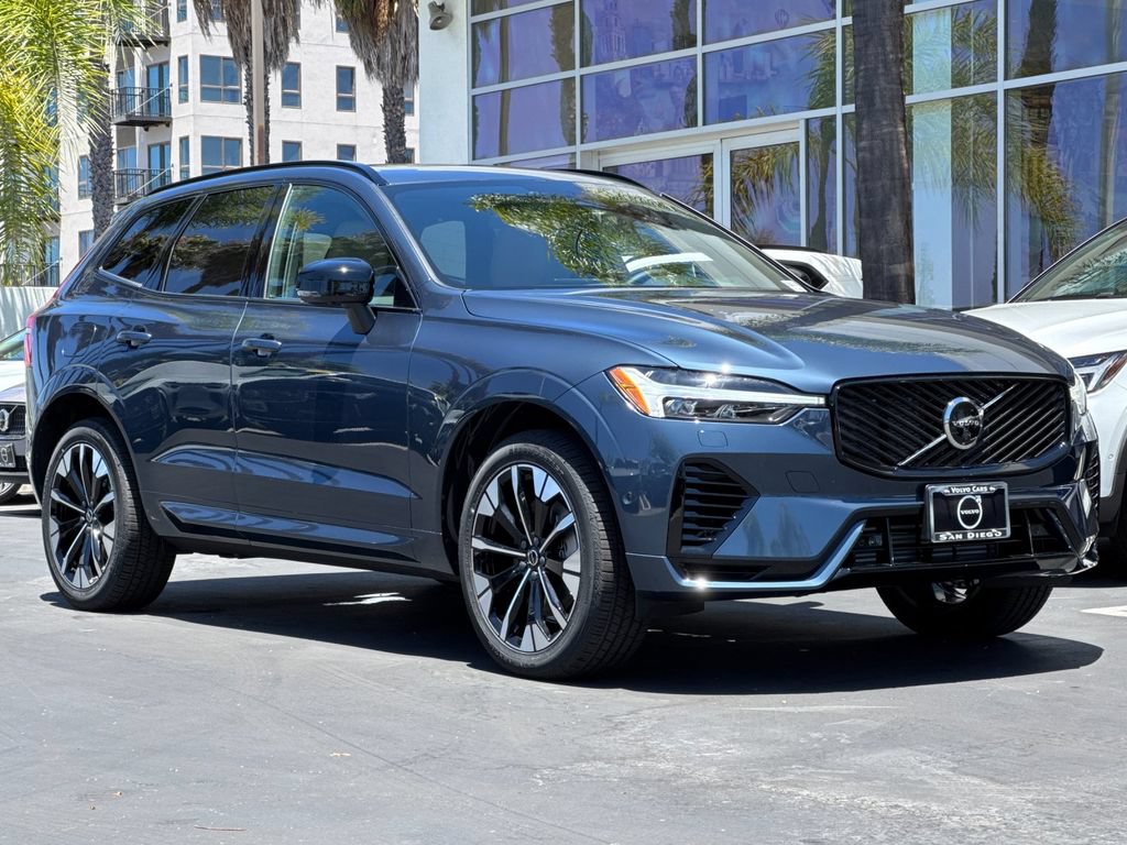 New 2026 Volvo XC60 T8 Plus w/ Protection Package Premier AWD/4WD image 7