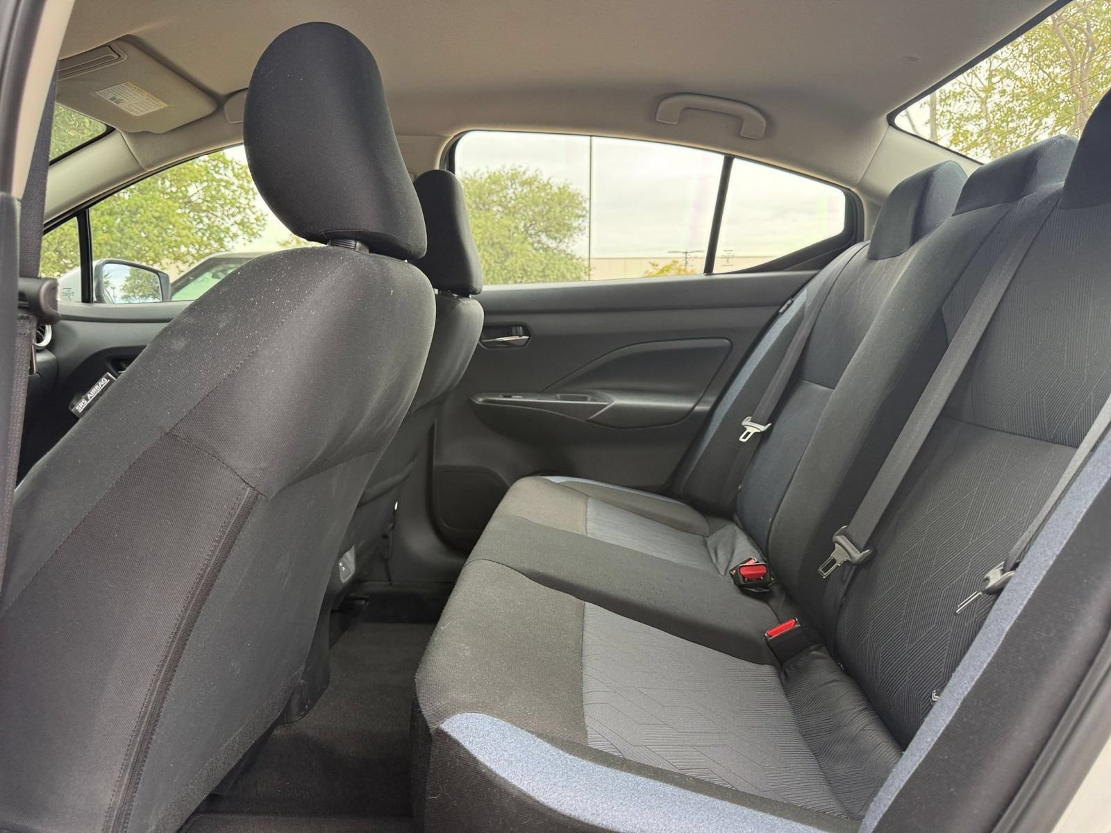 Used 2025 Nissan Versa SV FWD image 21