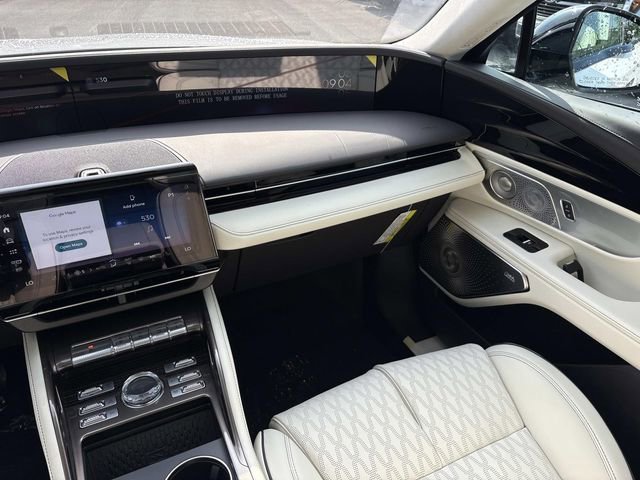 New 2026 Lincoln Nautilus Black Label w/ Jet Appearance Package AWD/4WD image 15