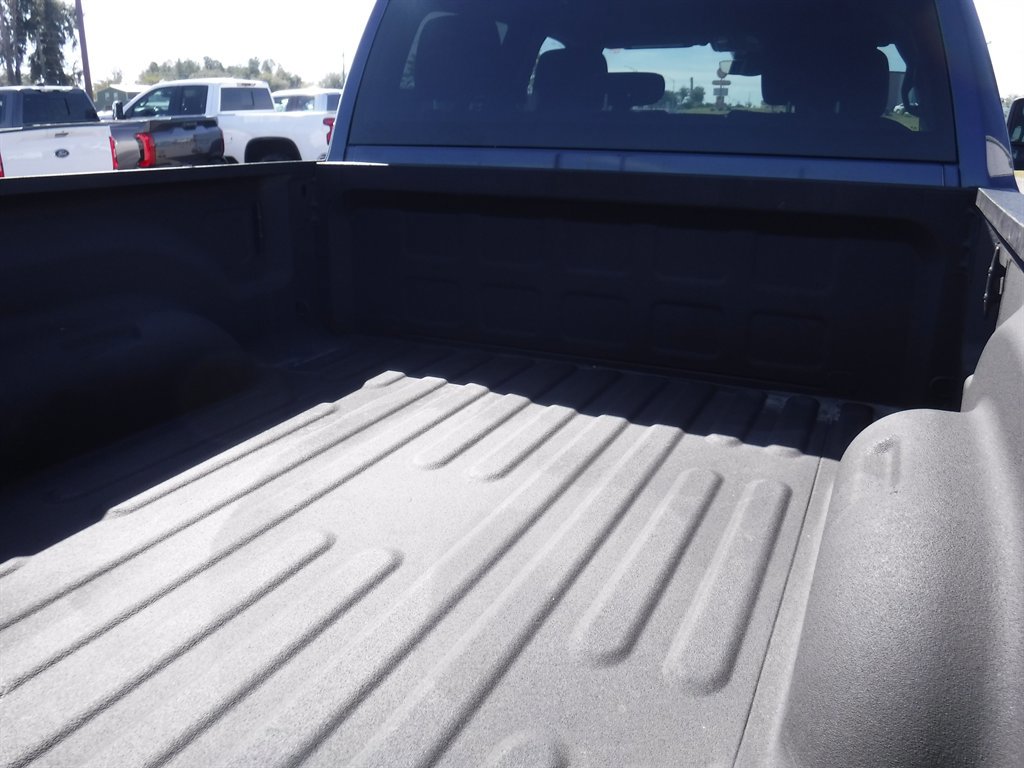 Used 2024 RAM 2500 Big Horn w/ Night Edition image 5