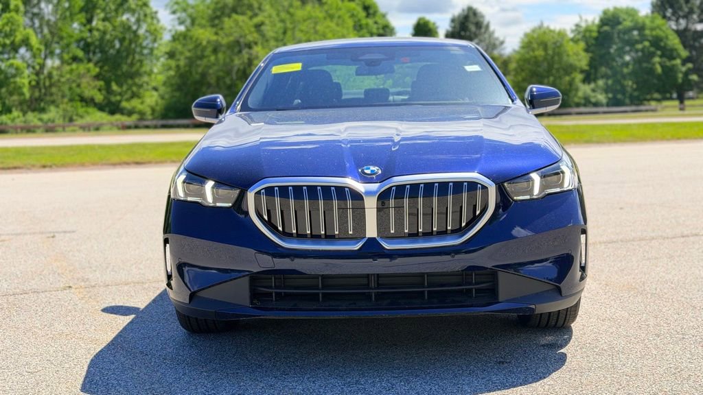 New 2027 BMW 530i xDrive w/ Premium Package AWD/4WD image 9