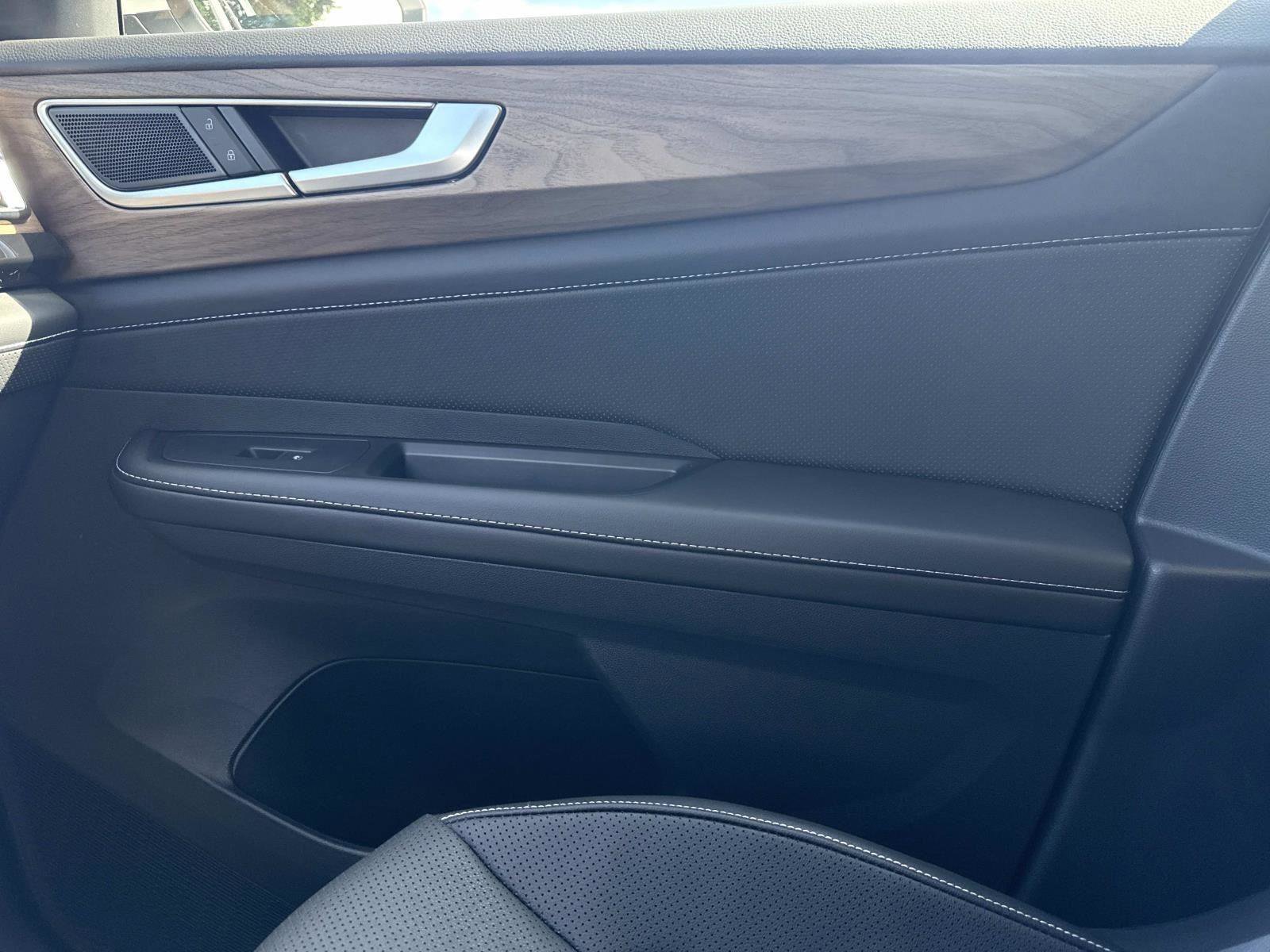 New 2026 Volkswagen Atlas SE image 18