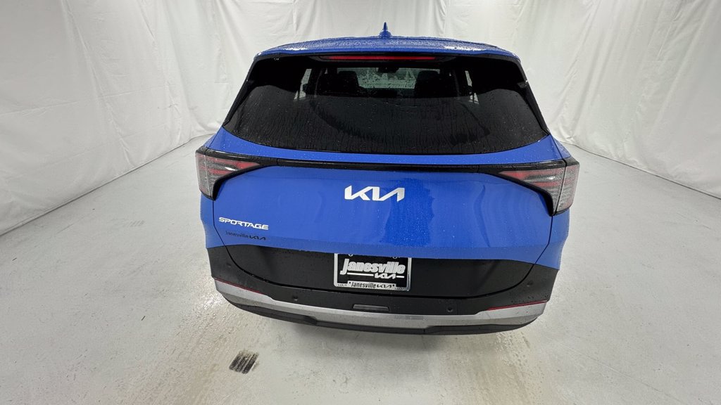 New 2026 Kia Sportage EX FWD image 4