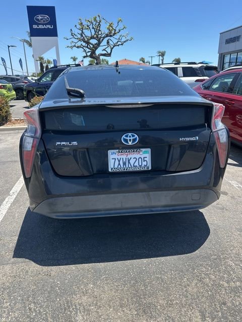 Used 2017 Toyota Prius Two w/ Carpet Mat Package FWD image 3