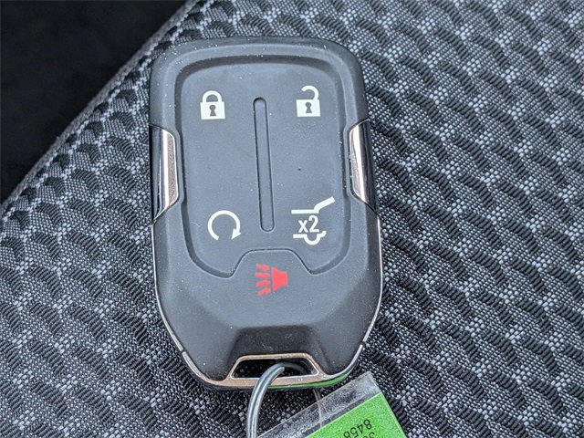 Used 2023 GMC Terrain SLE w/ Driver Convenience Package image 32