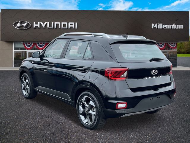 Used 2023 Hyundai Kona SEL w/ Cargo Package image 5