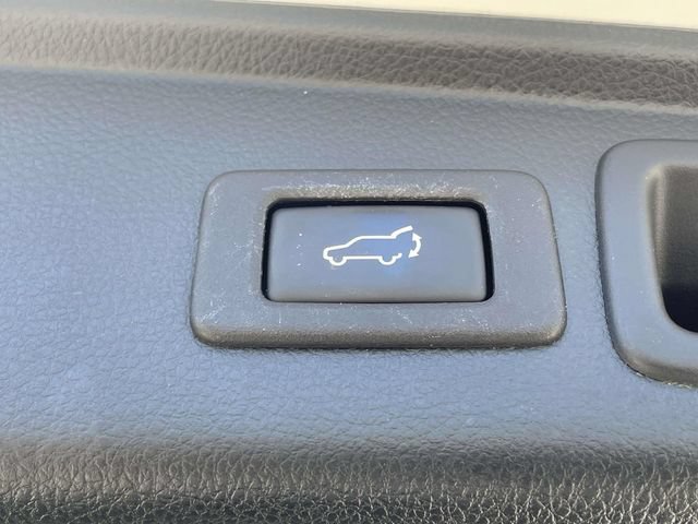 Used 2016 Subaru Forester 2.5i Limited AWD/4WD image 14