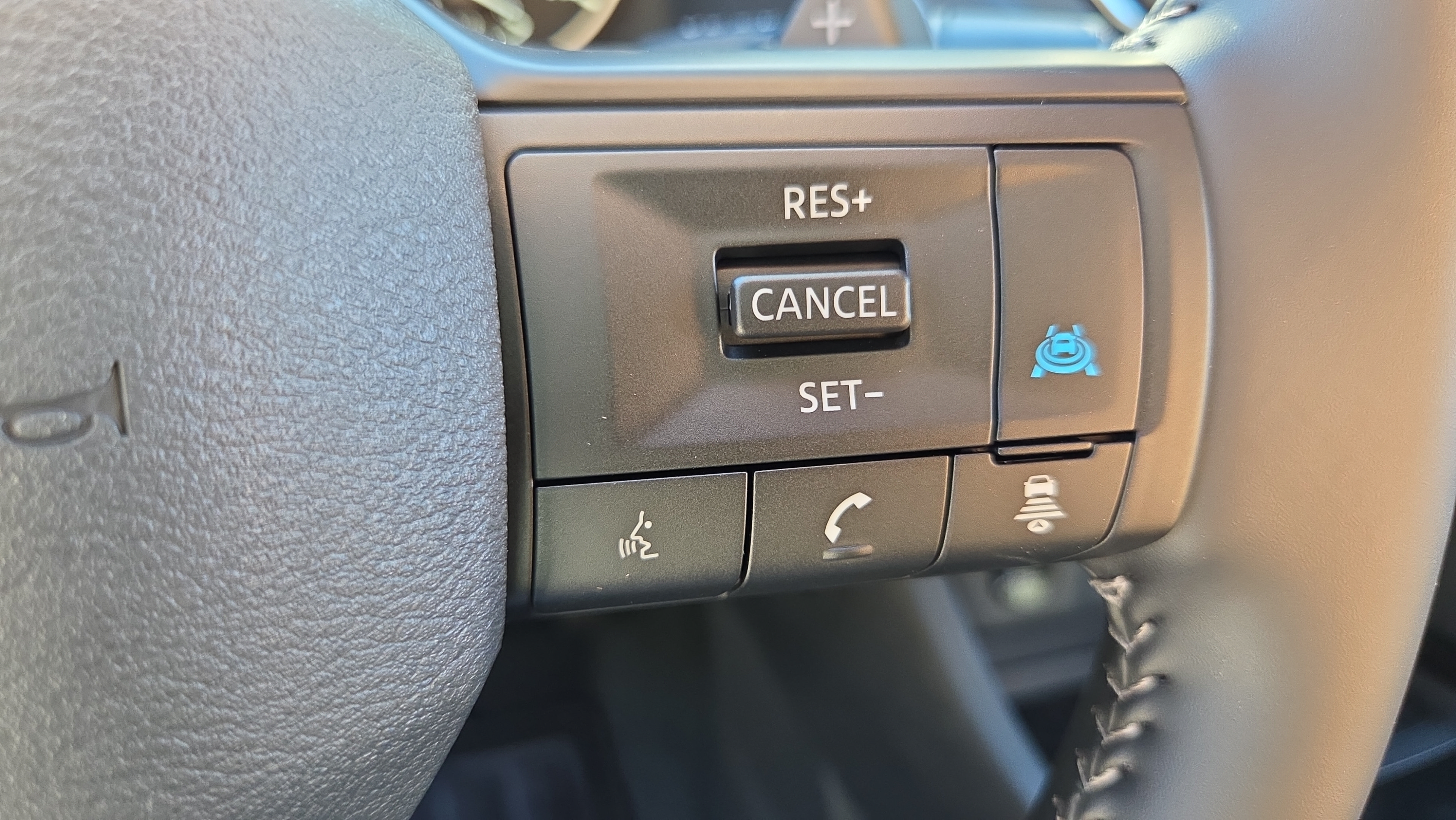 New 2026 Nissan Rogue Dark Armor FWD image 29