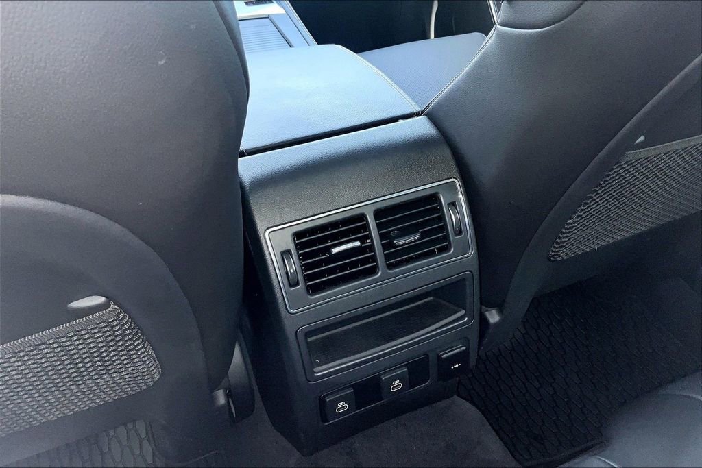 Used 2026 Jaguar F-PACE R-Dynamic S image 25