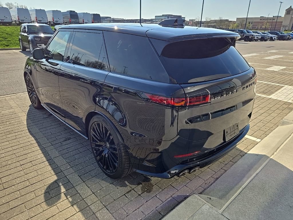 Used 2025 Land Rover Range Rover Sport SV Edition Two image 7