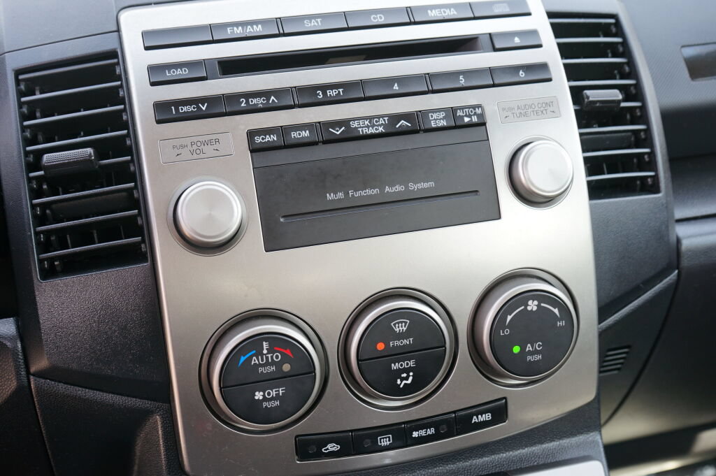 Used 2009 MAZDA MAZDA5 Sport FWD image 12