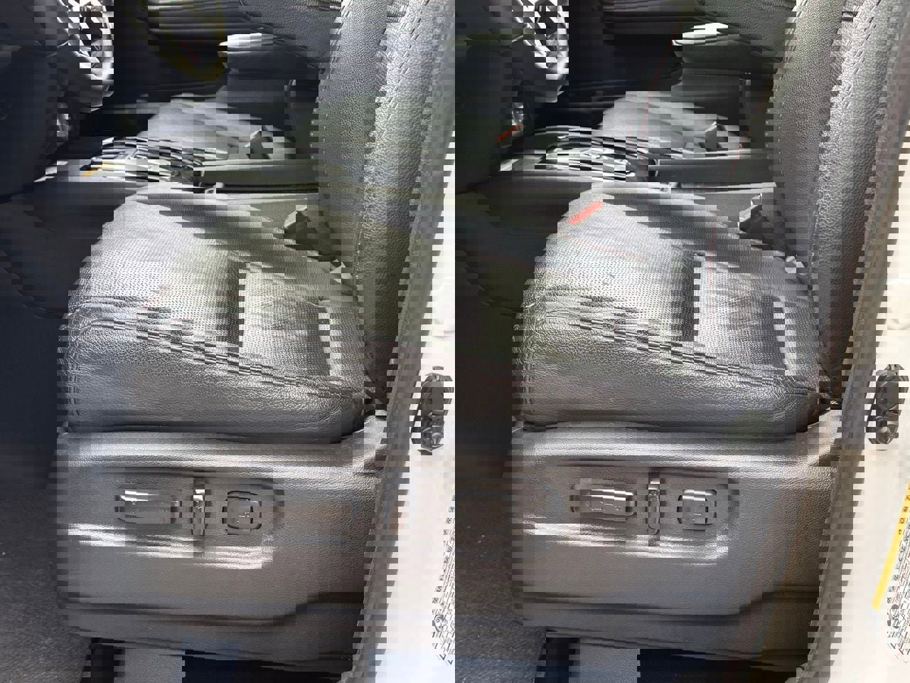 Used 2022 Honda Pilot Black Edition image 31