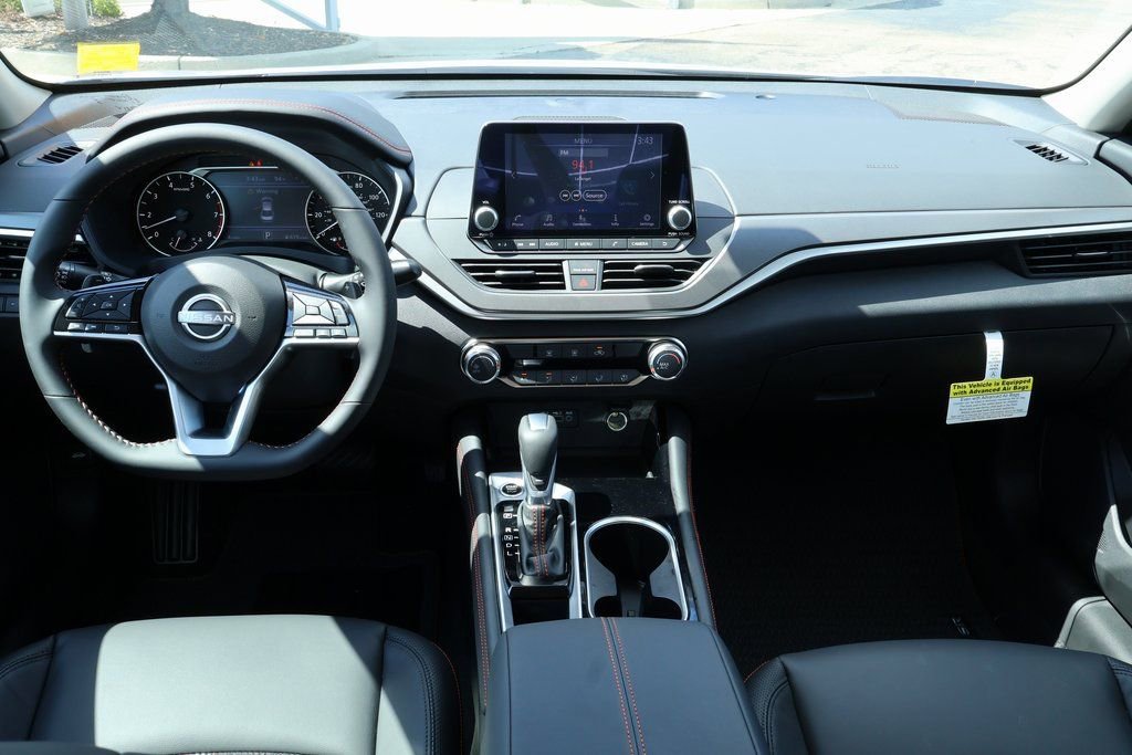 New 2025 Nissan Altima 2.5 SR image 6