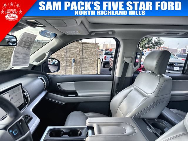 Used 2025 Ford Expedition Max Active AWD/4WD image 13