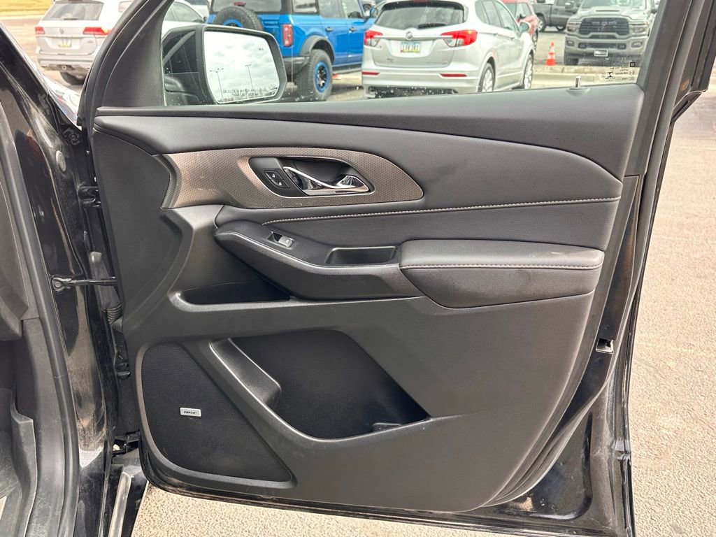Used 2022 Chevrolet Traverse Premier w/ LPO, Floor Liner Package image 23