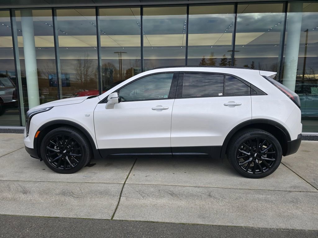 Used 2022 Cadillac XT4 Sport image 2