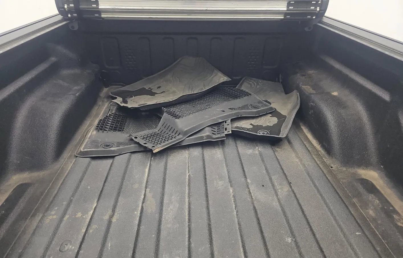 Used 2022 Jeep Gladiator Mojave w/ Cold Weather Group image 52