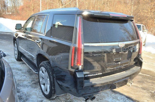Used 2019 Cadillac Escalade Luxury image 6