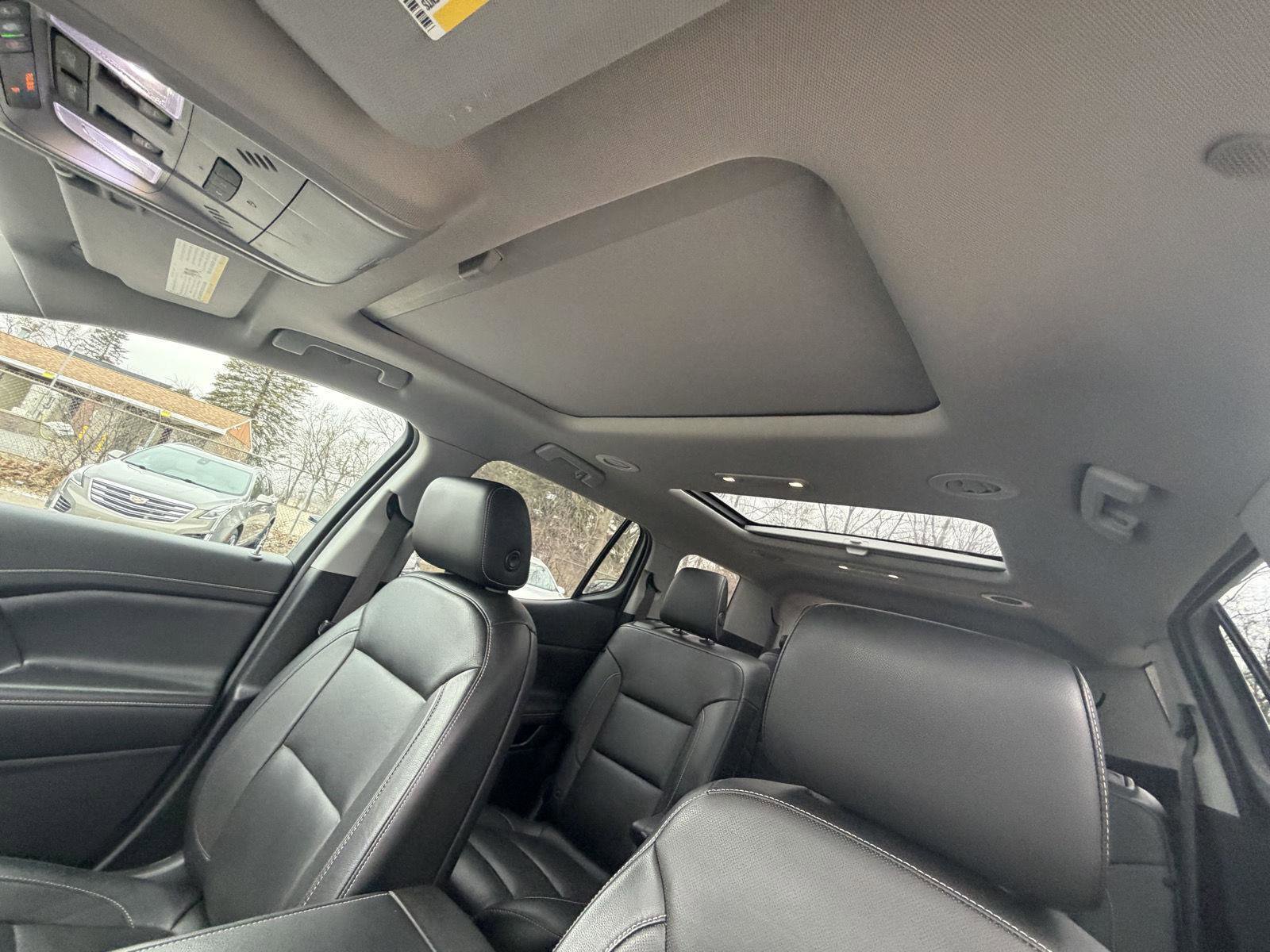 Used 2019 GMC Acadia SLT image 23