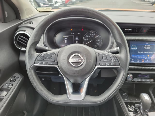 Certified 2022 Nissan Kicks SV w/ Interior Electronics Package FWD image 16