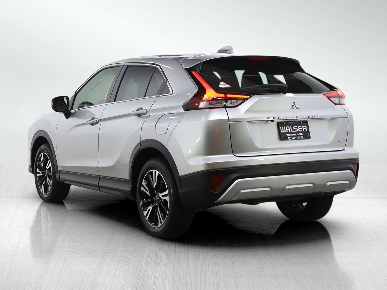 Used 2025 Mitsubishi Eclipse Cross SE image 3