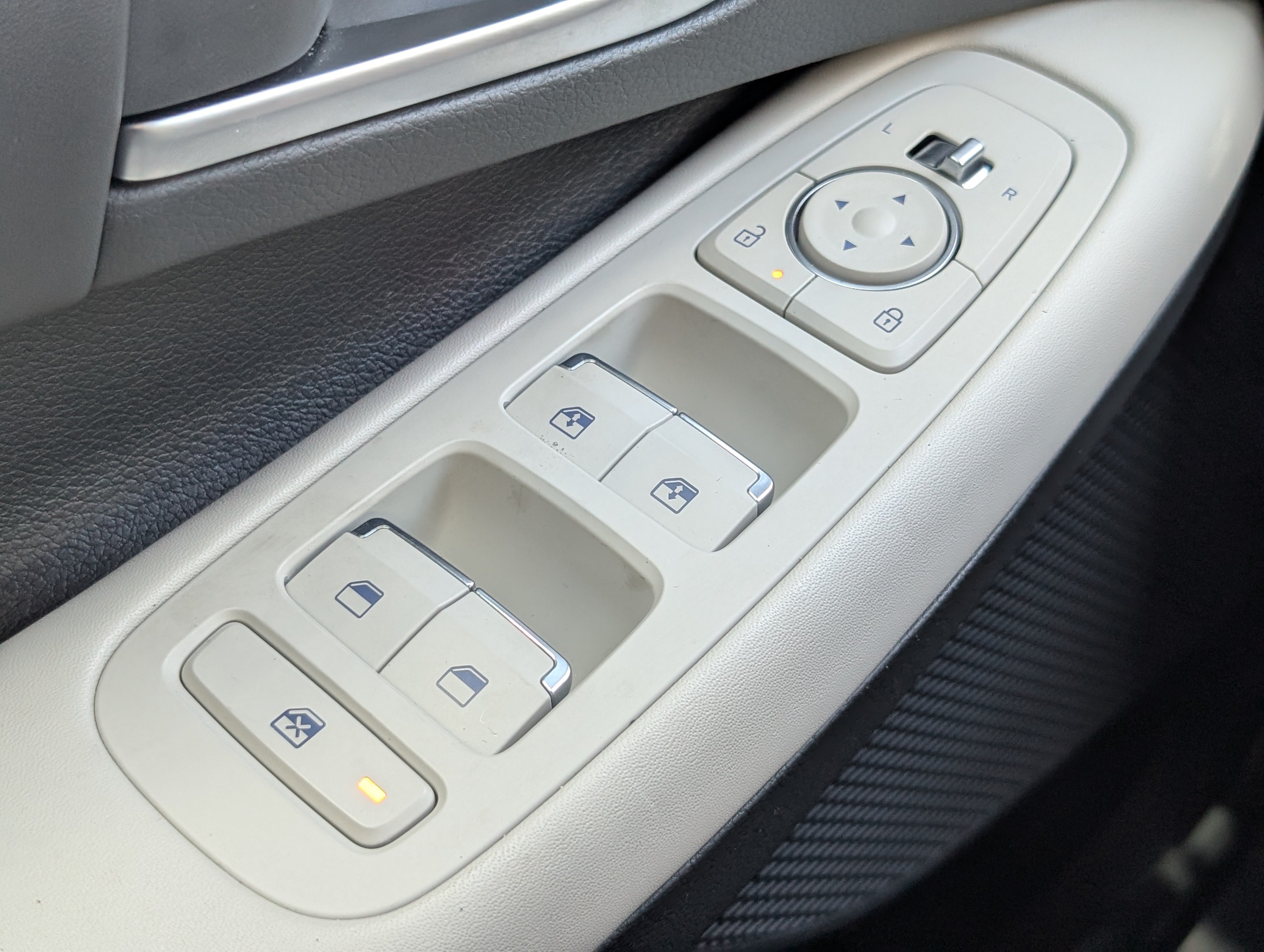 Used 2025 Hyundai Sonata SEL FWD image 23