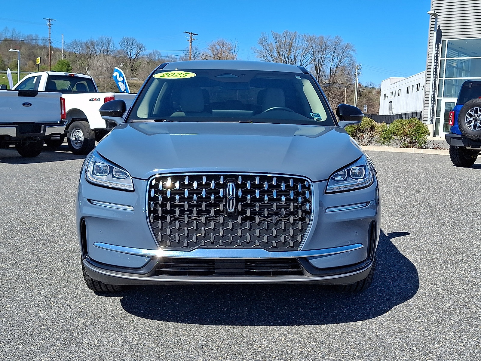 Used 2025 Lincoln Corsair Reserve image 2