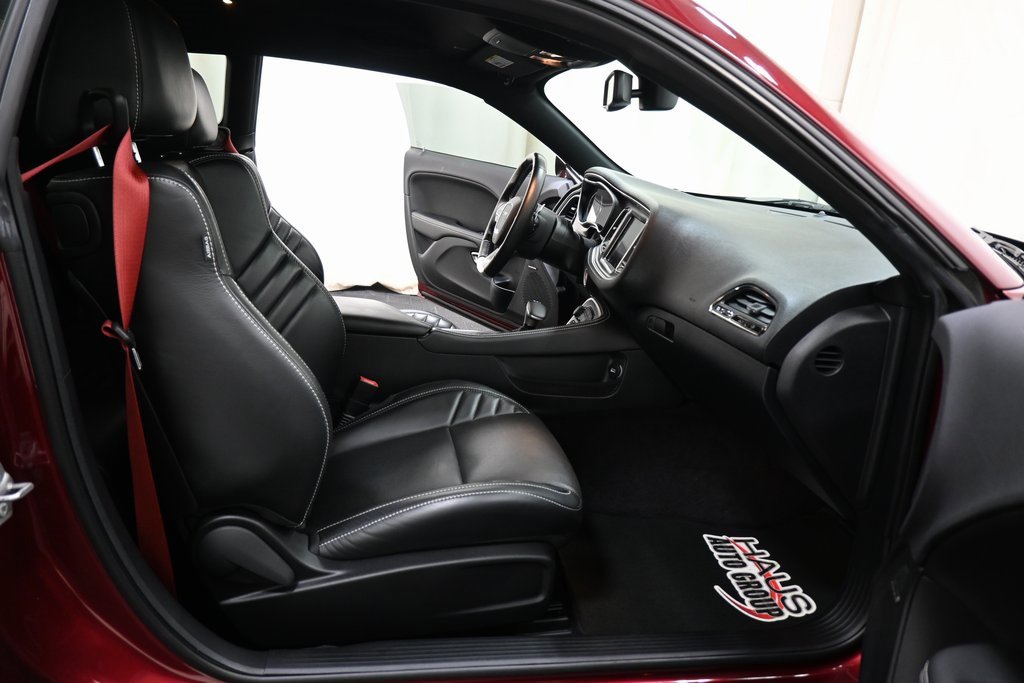 Used 2017 Dodge Challenger SRT Hellcat image 12