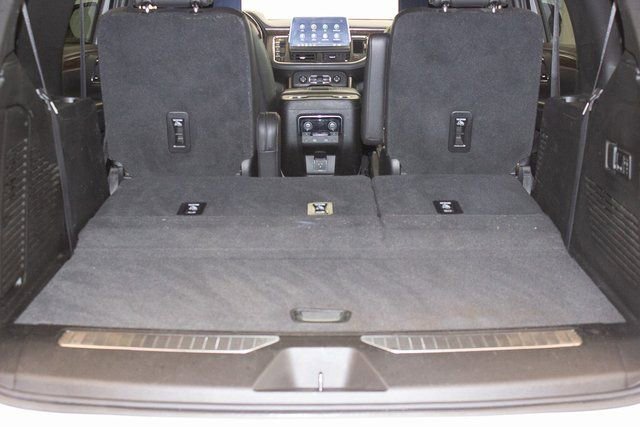 Used 2021 Chevrolet Tahoe High Country image 16