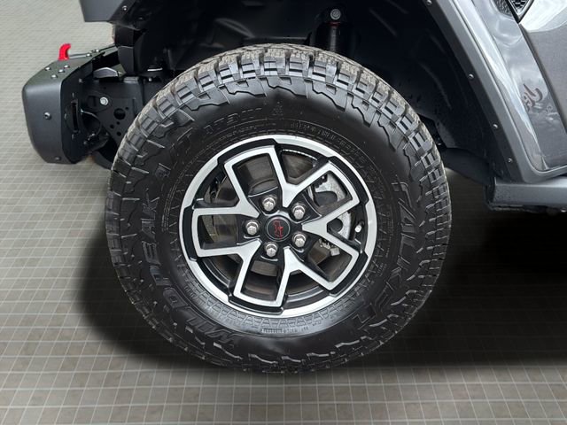 Certified 2025 Jeep Gladiator Rubicon w/ Convenience Group AWD/4WD image 26