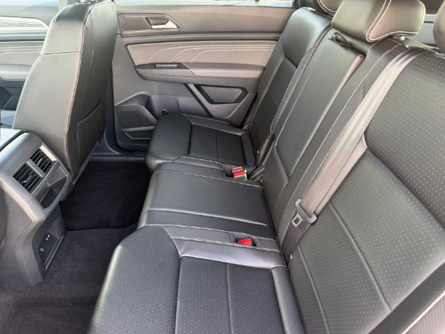 Used 2023 Volkswagen Atlas Cross Sport SE FWD image 26