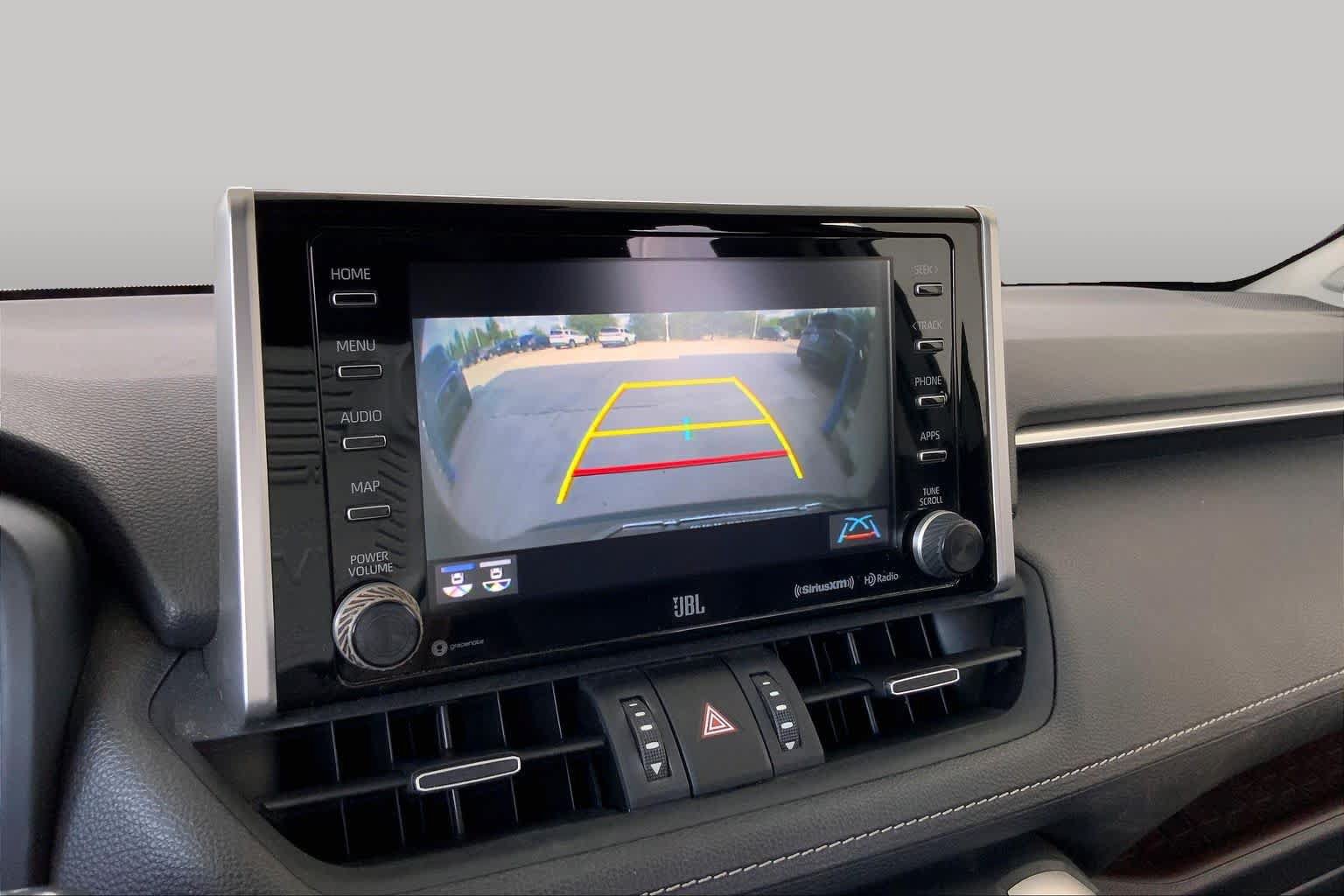 Used 2020 Toyota RAV4 Limited FWD image 28