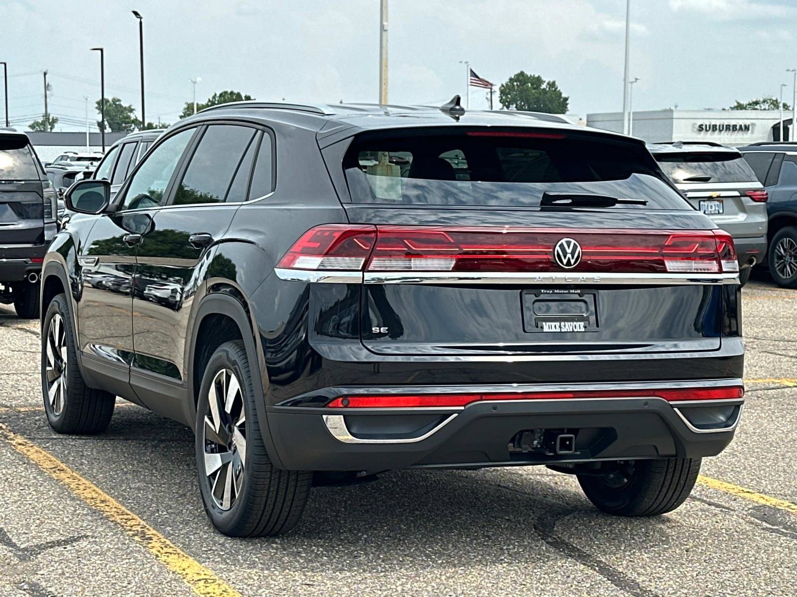 New 2025 Volkswagen Atlas Cross Sport SE image 4