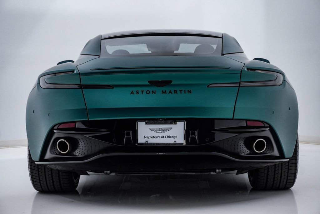 Used 2024 Aston Martin DB12 Coupe image 7