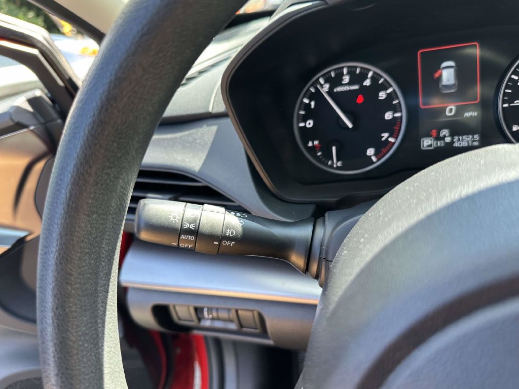 Certified 2025 Subaru Impreza 2.0i Sport AWD/4WD image 29