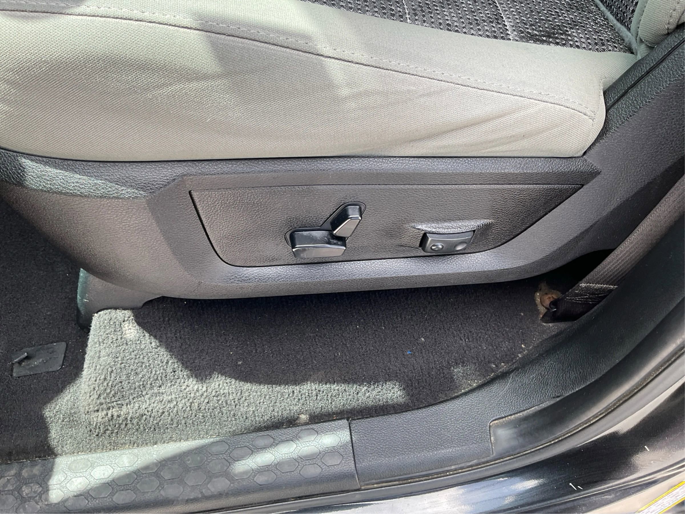 Used 2016 RAM 1500 Big Horn RWD image 16