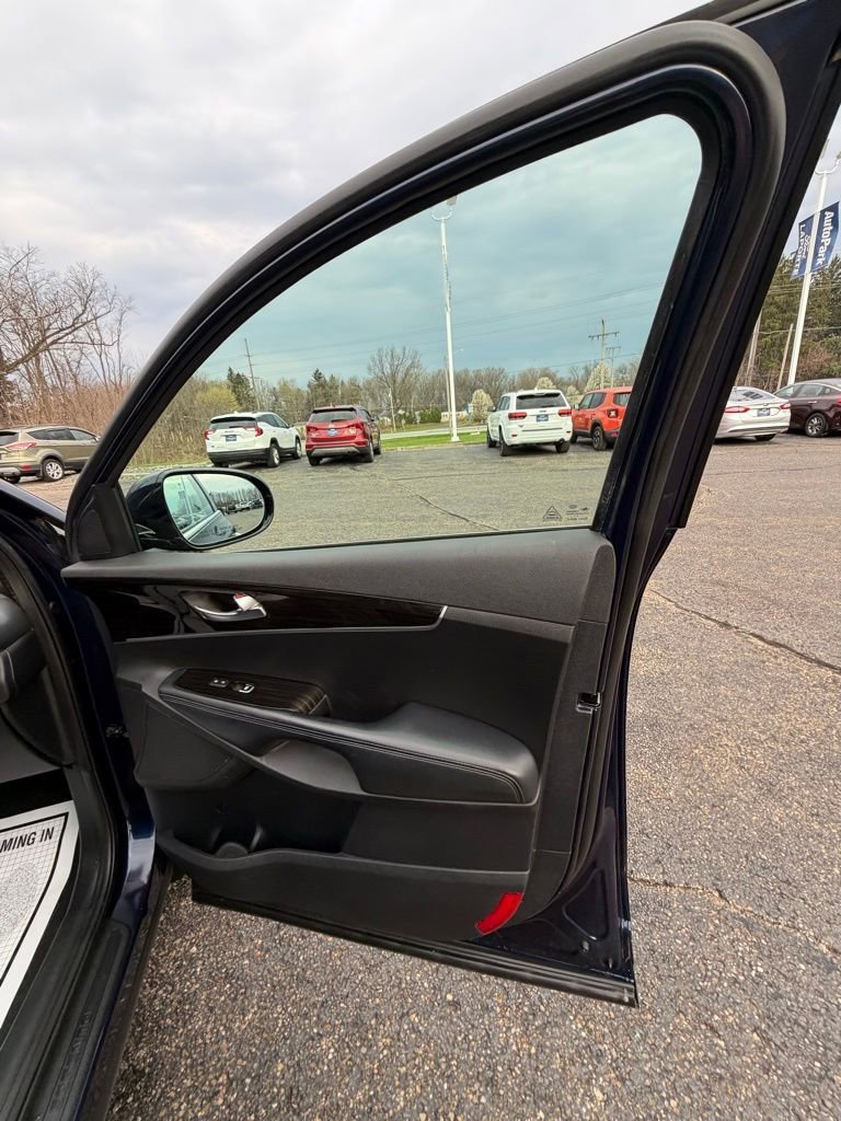 Used 2020 Kia Sorento AWD V6 image 15